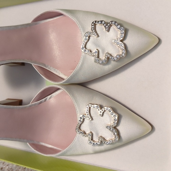 Gorgeous Ted Baker 100MM Magnolia Embellished Sling Back Pumps, Ivory, US 10 - Picture 1 of 5